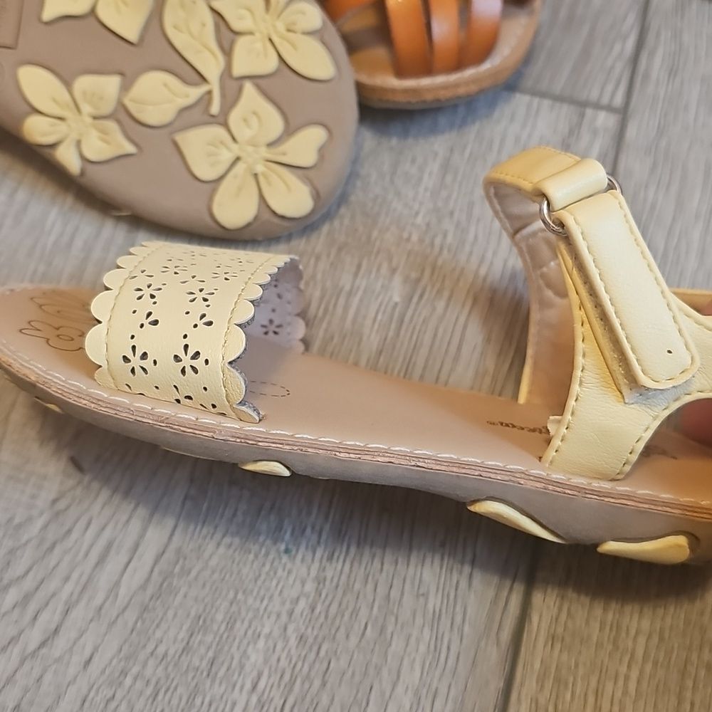 7 Pairs Kids Summer Sandals - Yellow, Tan, Pink Styles. Reef Waterproof Sandals - Picture 9 of 14